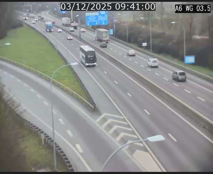 Traffic live webcam Luxembourg - Croix de Cessange - A6 - BK 3.5 - direction France/Allemagne