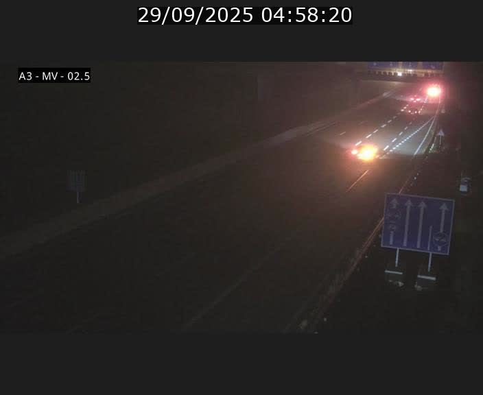 Webcam autoroute A3 au Luxembourg à proximité de la Croix de Gasperich. Vue orientée vers Luxembourg