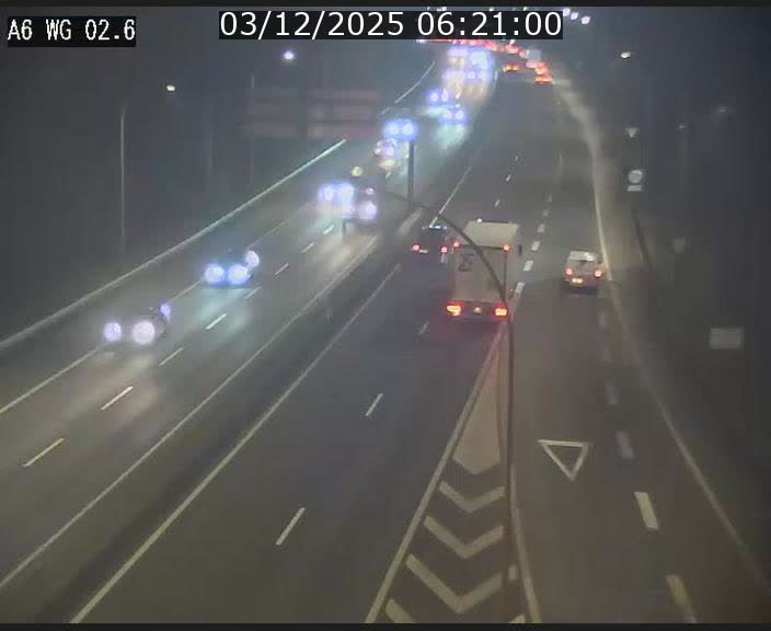 Traffic live webcam Luxembourg Croix de Cessange - A6 - BK 2.6 - direction France/Allemagne