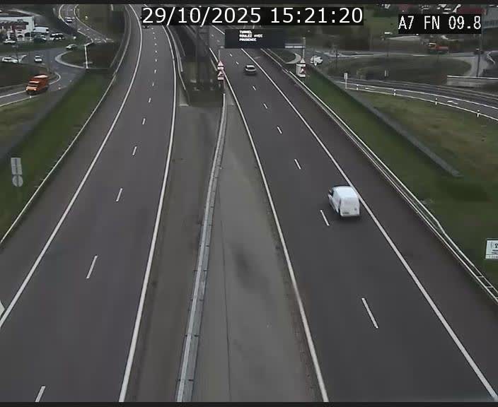 Caméra trafic Luxembourg - A7, Tunnel Gousselerbierg, sortie sud, direction rond-point Lorentzweiler (BK 9.9)