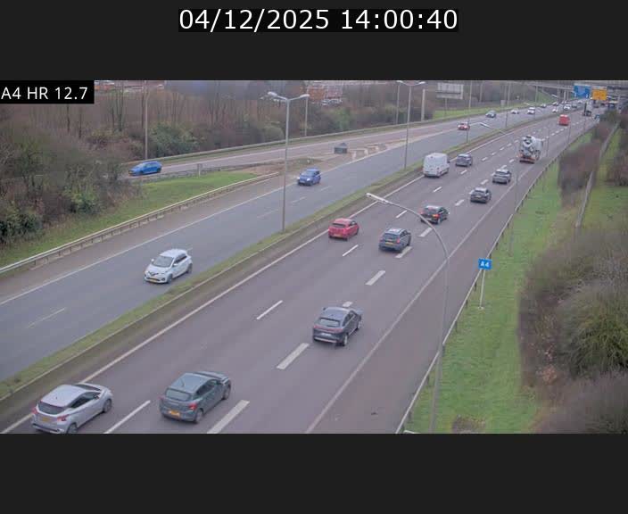 Traffic live webcam Luxembourg Esch sur Alzette - A4 - BK 12.7 - direction Esch-Belval