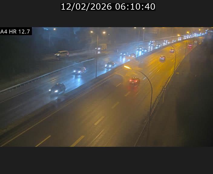Traffic live webcam Luxembourg Esch sur Alzette - A4 - BK 12.7 - direction Esch-Belval