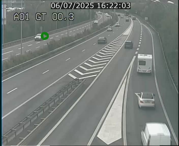 Traffic live webcam Luxembourg Croix de Gasperich - A1 direction Kirchberg - BK 0.3