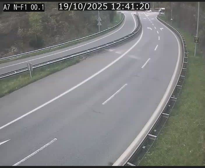 Webcam autoroute Luxembourg A7 située dans la sortie 1 Waldhof, vers la N11, avant le Tunnel Stafelter