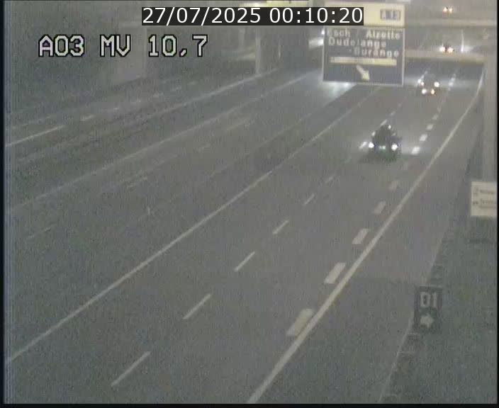 Traffic live webcam Luxembourg Croix de Bettembourg - A3 - BK 10.7 - direction France