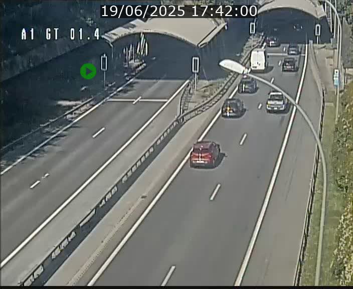 Traffic live webcam Luxembourg Hesperange - A1 direction Kirchberg - BK 1.4