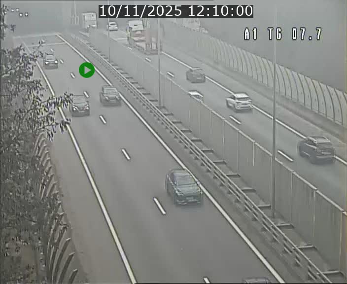 Traffic live webcam Luxembourg Kirchberg - A1 direction Luxembourg-ville - BK 7.7