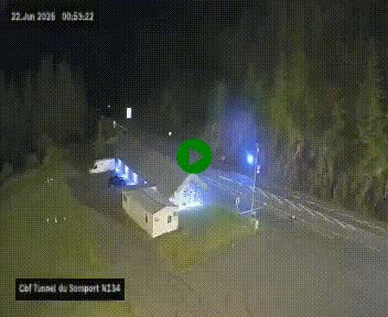 Webcam à l'entrée du tunnel du Somport, côté français, sur la N134, dans les Pyrénées, en direction de l'Espagne, à 1116 mètres d'altitude