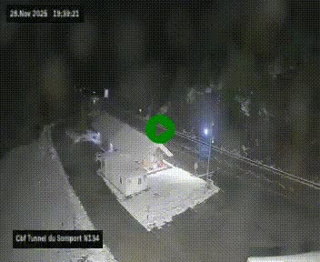 Webcam à l'entrée du tunnel du Somport, côté français, sur la N134, dans les Pyrénées, en direction de l'Espagne, à 1116 mètres d'altitude