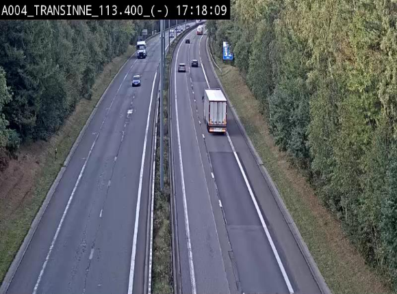 Caméra trafic E411 (A4) - Transinne direction Namur - BK 113.425