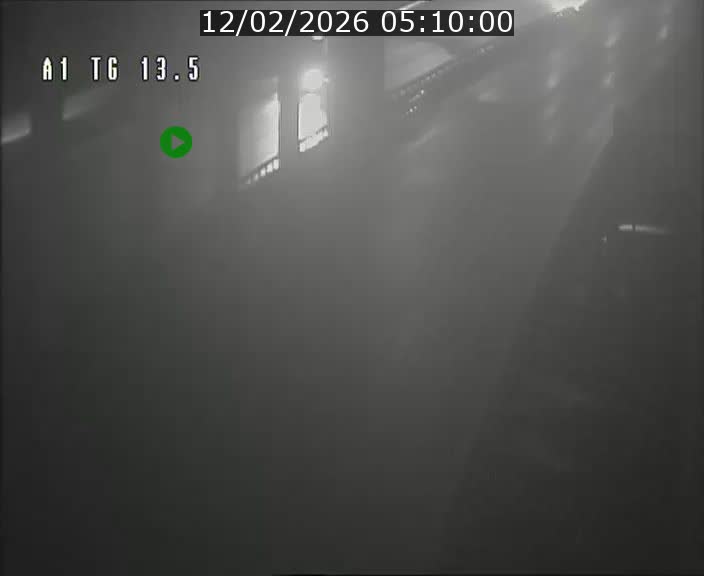 Traffic live webcam Luxembourg Senningen - A1 direction Luxembourg - BK 13.5