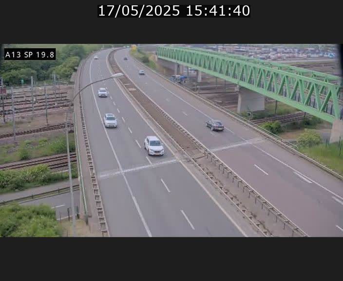 Traffic live webcam Luxembourg Croix de Bettembourg - A13 direction Esch-sur-Alzette - BK 19.8