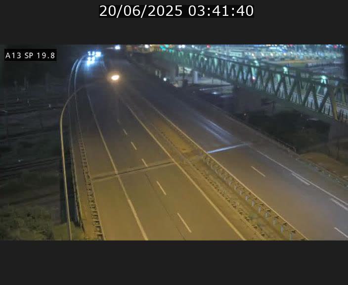 Traffic live webcam Luxembourg Croix de Bettembourg - A13 direction Esch-sur-Alzette - BK 19.8