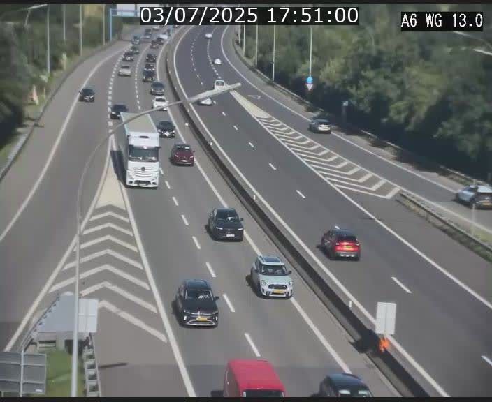 Traffic live webcam Luxembourg Mamer - A6 - BK 13 - direction Luxembourg/France/Allemagne