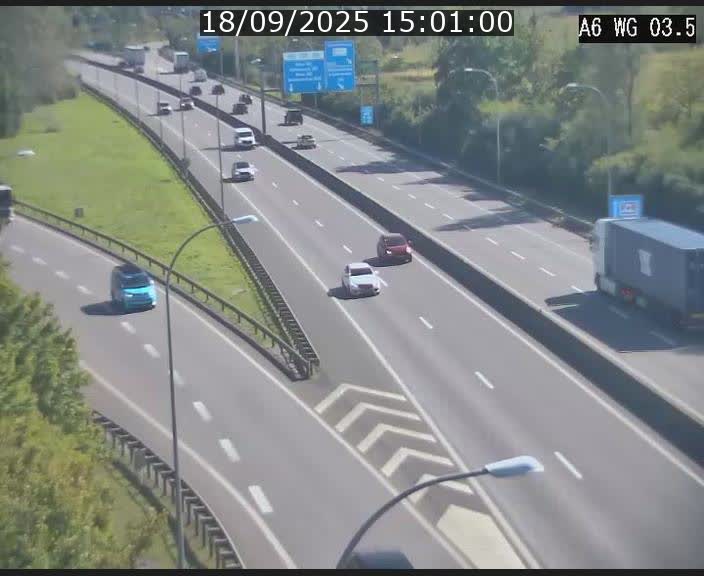 Traffic live webcam Luxembourg - Croix de Cessange - A6 - BK 3.5 - direction France/Allemagne