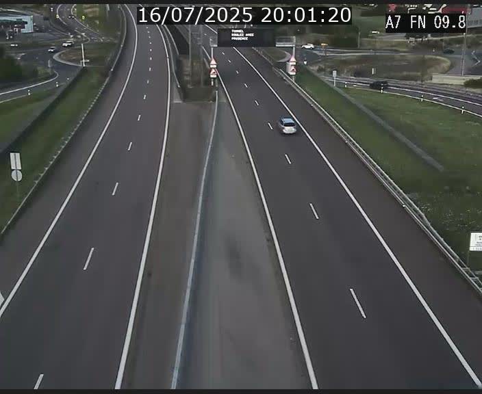Caméra trafic Luxembourg - A7, Tunnel Gousselerbierg, sortie sud, direction rond-point Lorentzweiler (BK 9.9)