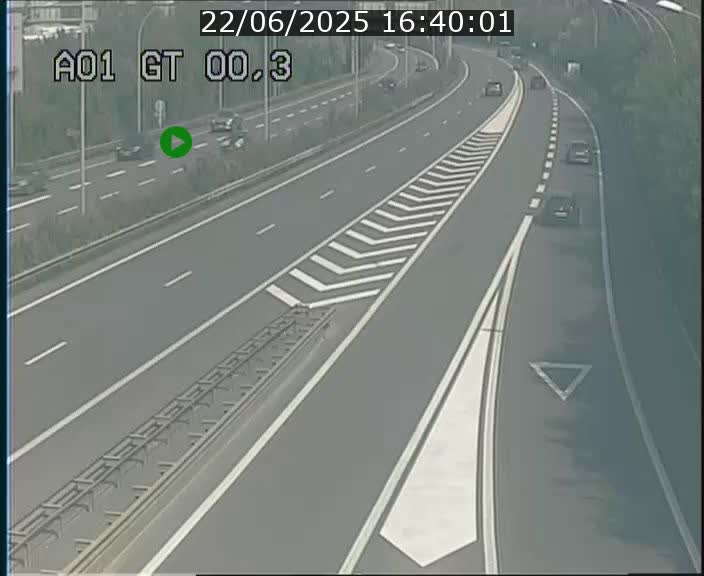 Traffic live webcam Luxembourg Croix de Gasperich - A1 direction Kirchberg - BK 0.3