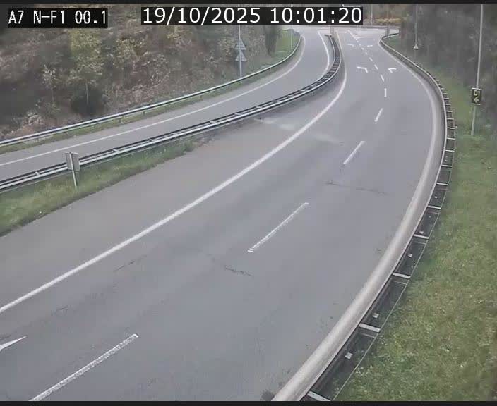 Webcam autoroute Luxembourg A7 située dans la sortie 1 Waldhof, vers la N11, avant le Tunnel Stafelter