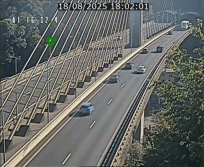 Traffic live webcam Luxembourg Sandweiler - A1 direction Luxembourg-ville - BK 2.4