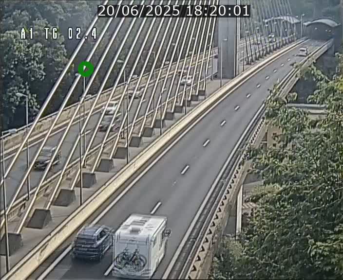 Traffic live webcam Luxembourg Sandweiler - A1 direction Luxembourg-ville - BK 2.4