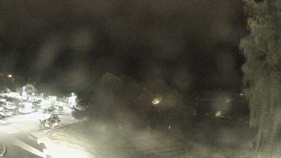 Webcam au niveau de la mairie du village du Bourg d'Oisans, aux pieds de l'Alpe d'Huez et aux portes du parc des Écrins