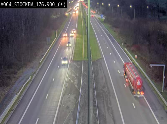 Webcam au-dessus de l'E411 sur la N83 à hauteur de la sortie Stockem. Vue orientée vers Arlon