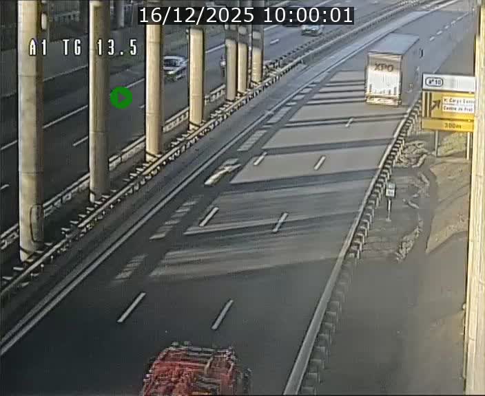 Traffic live webcam Luxembourg Senningen - A1 direction Luxembourg - BK 13.5