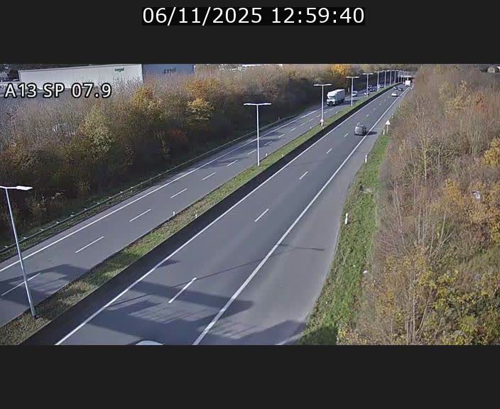 Traffic live webcam Luxembourg Jonction Lankelz - A13 direction Pétange - BK 7.9