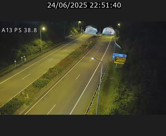 Webcam autoroute A13 à l'entrée ouest du tunnel Markusbierg à Schengen. Vue orientée vers Mondorf-les-Bains