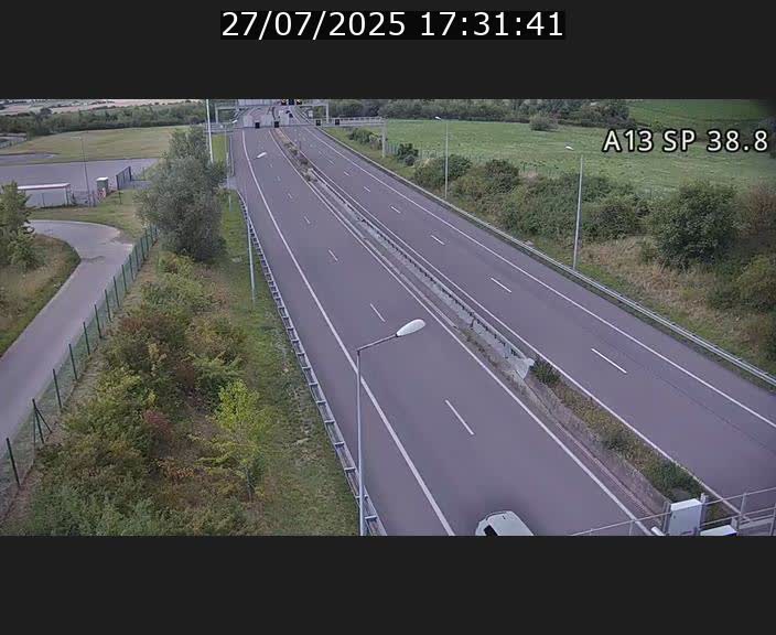 Webcam autoroute A13 à l'entrée ouest du tunnel Markusbierg à Schengen. Vue orientée vers le tunnel et l'Allemagne