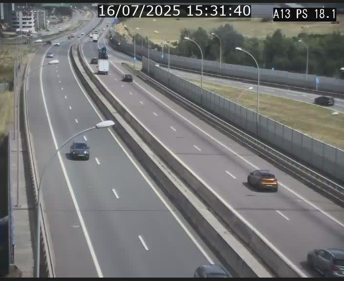 Traffic live webcam Luxembourg Dudelange - A13 direction Croix de Bettembourg - BK 18.1
