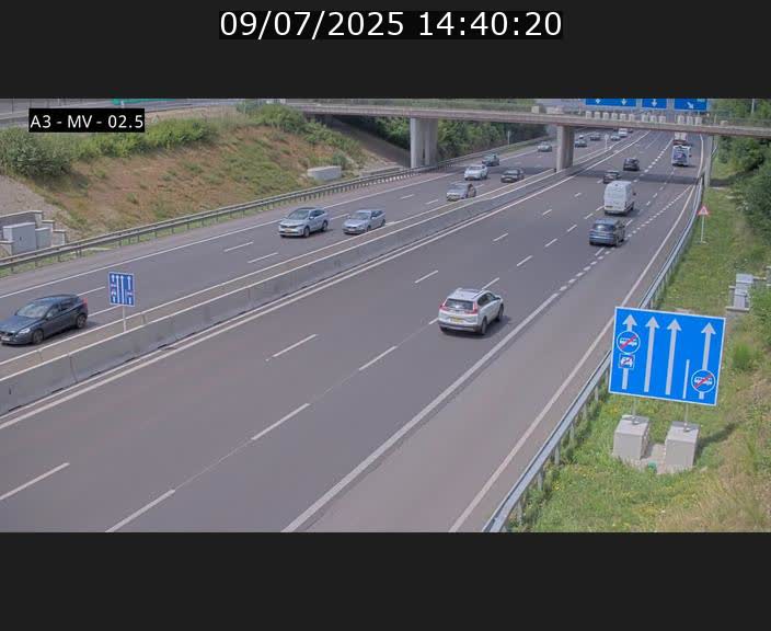Webcam autoroute A3 au Luxembourg à proximité de la Croix de Gasperich. Vue orientée vers Luxembourg