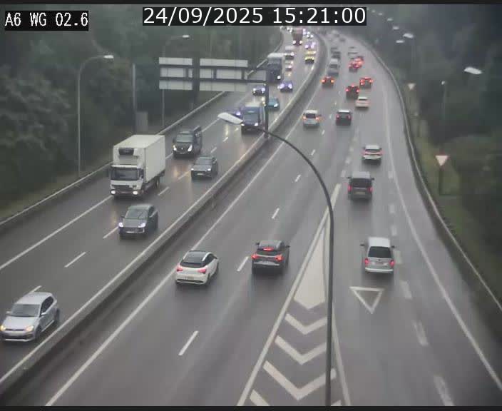 Traffic live webcam Luxembourg Croix de Cessange - A6 - BK 2.6 - direction France/Allemagne