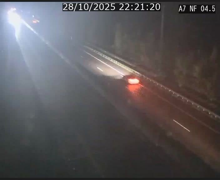 Caméra autoroute Luxembourg A7 - Passage à gibier Rëngelbour - direction Tunnel Grouft