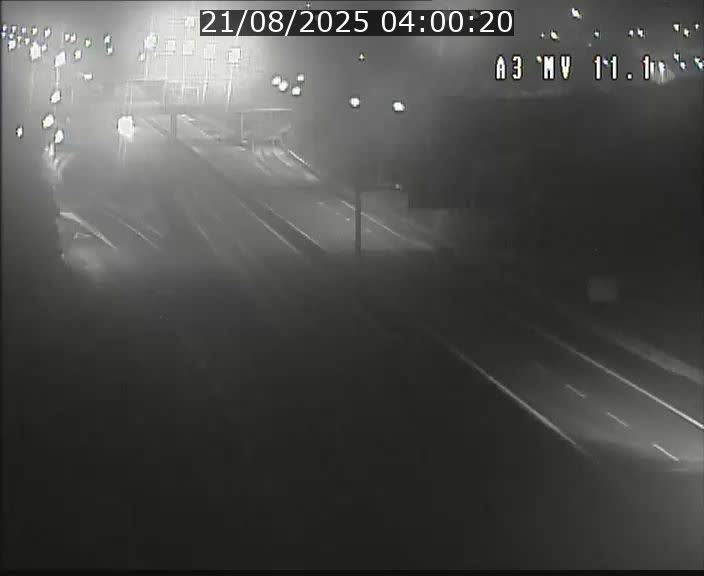Traffic live webcam Luxembourg Croix de Bettembourg A3 - BK 11.1 - direction Luxembourg-ville
