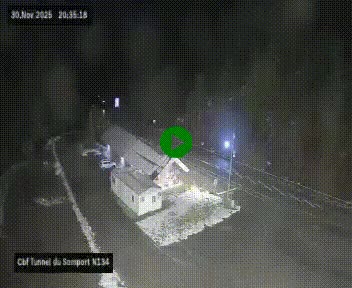 Webcam à l'entrée du tunnel du Somport, côté français, sur la N134, dans les Pyrénées, en direction de l'Espagne, à 1116 mètres d'altitude