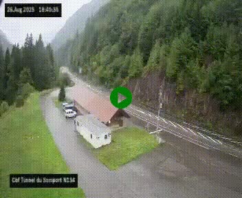 Webcam à l'entrée du tunnel du Somport, côté français, sur la N134, dans les Pyrénées, en direction de l'Espagne, à 1116 mètres d'altitude