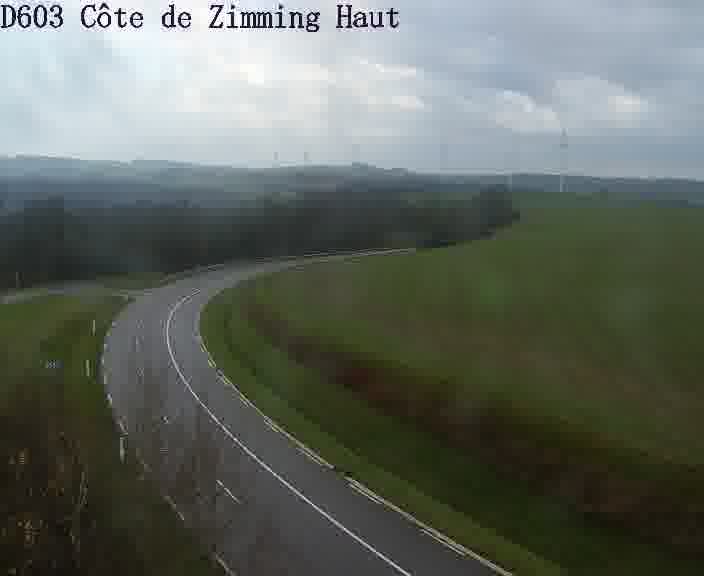 Webcam sur la D603 située en haut de la Côte de Zimming. Vue orientée vers Saint-Avold.