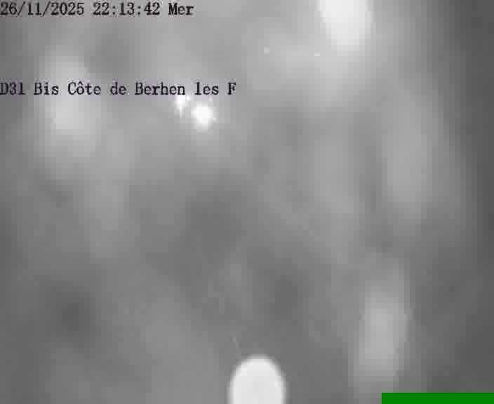 Webcam de surveillance sur D31bis (France) à Behren-lès-Forbach, cadrée vers Sarreguemines, proposant une information routière utile aux déplacements quotidiens.