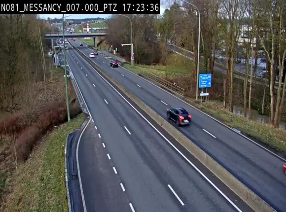 Webcam sur la N81 (E411) à hauteur du Cora Messancy. Vue orientée vers Arlon