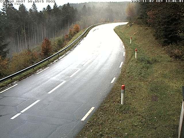 Webcam à 406 mètres d'altitude au niveau du col du haut du bois sur la RD32