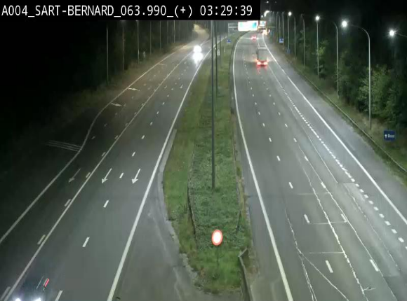 Webcam sur l'E411 à hauteur de la jonction avec la N4 à la sortie de Namur. Vue orientée vers Luxembourg