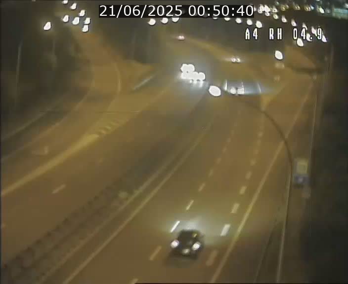 Traffic live webcam Luxembourg Leudelange - A4 - BK 4.9 - direction Luxembourg