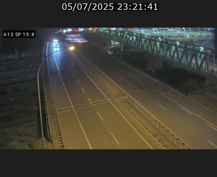 Traffic live webcam Luxembourg Croix de Bettembourg - A13 direction Esch-sur-Alzette - BK 19.8