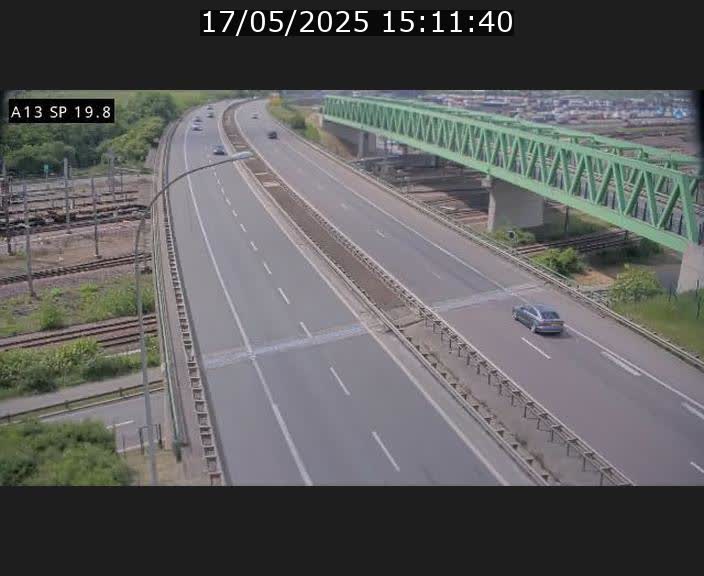 Traffic live webcam Luxembourg Croix de Bettembourg - A13 direction Esch-sur-Alzette - BK 19.8