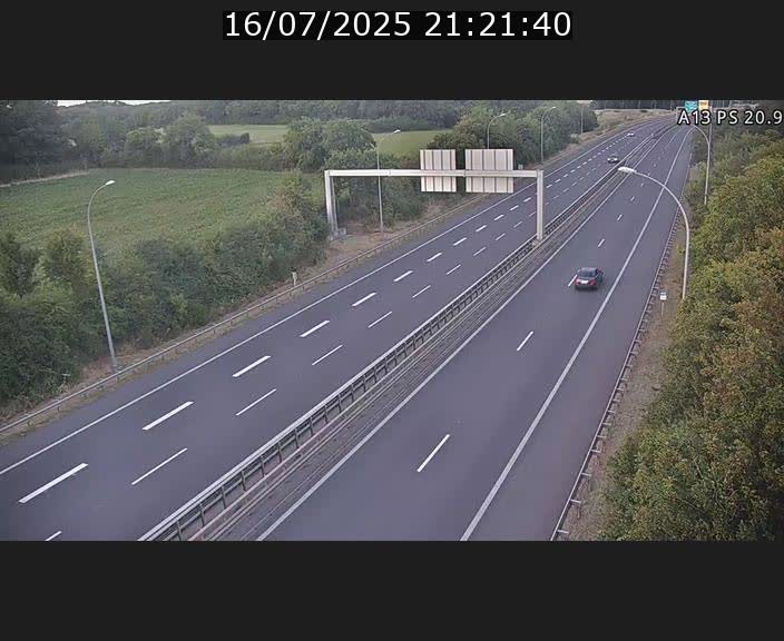 Traffic live webcam Luxembourg Croix de Bettembourg, rond-point d'Hellange - A13 direction Allemagne - BK 20.9