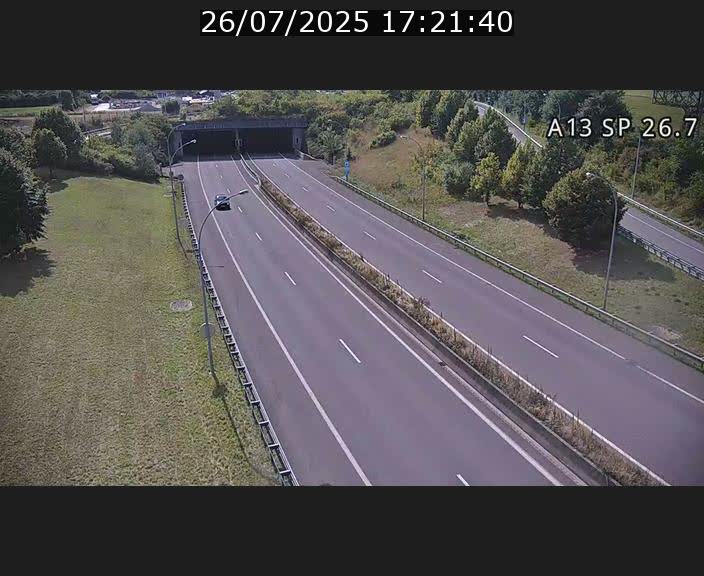 Traffic live webcam Luxembourg Frisange - A13 direction Luxembourg-ville - BK 26.7