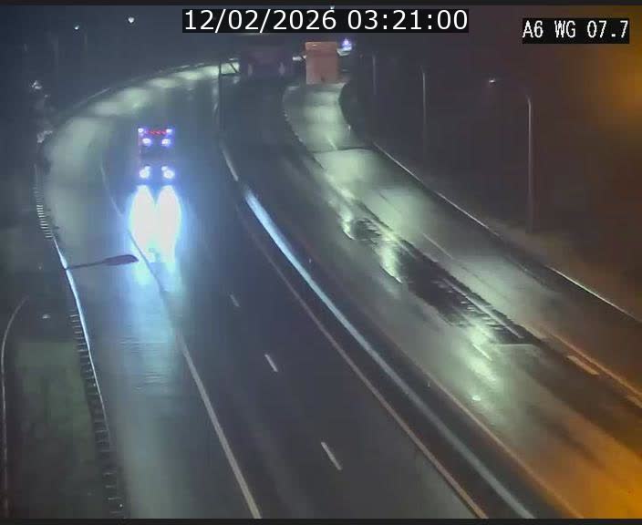 Traffic live webcam Luxembourg - Bridel - A6 - BK 7.7 - direction Belgique