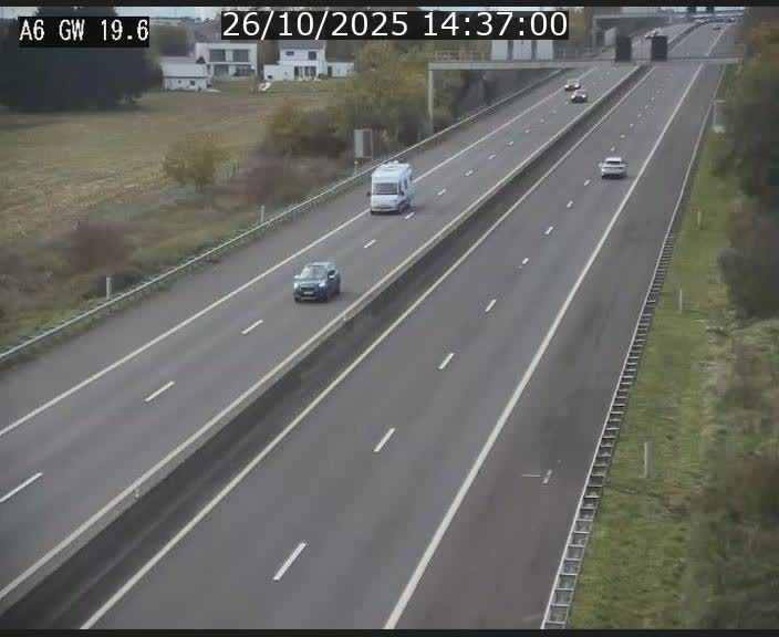 Traffic live webcam Luxembourg - Steinfort - A6 - BK 19.6 - direction Belgique