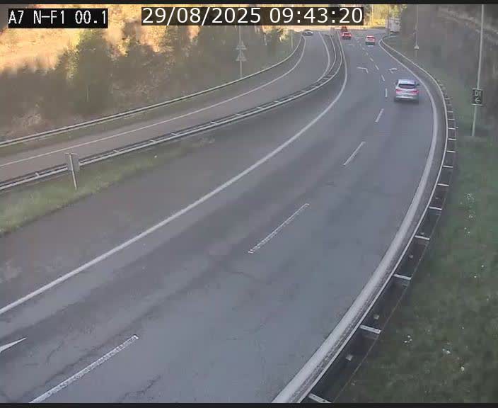 Webcam autoroute Luxembourg A7 située dans la sortie 1 Waldhof, vers la N11, avant le Tunnel Stafelter